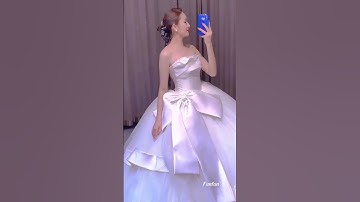 #shorts 🧨🧨 Cùng ngắm chiếc váy cưới điểm nhấn là chiếc nơ xinh xắn #vaycuoi #codau #vaycodau #bride