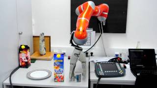 DLR/HIT Hand on a KUKA LWR-4 Robot, manipulating a cup and an ice tea box. IAS Department @ TUM