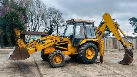 JCB 3CX PROJECT 7 4WD BACKHOE DIGGER C/W EXTENDING DIG * BIG HUB REDUCTION *