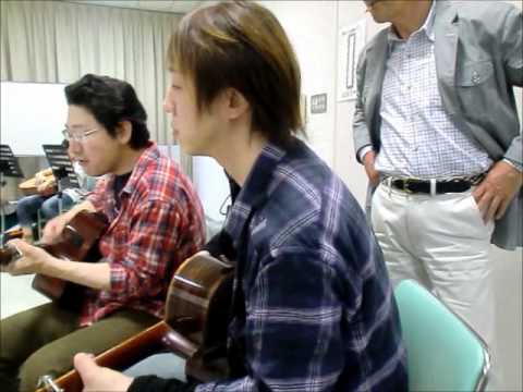 ギター教室練習風景（作詞作曲　高橋　優　福笑い）