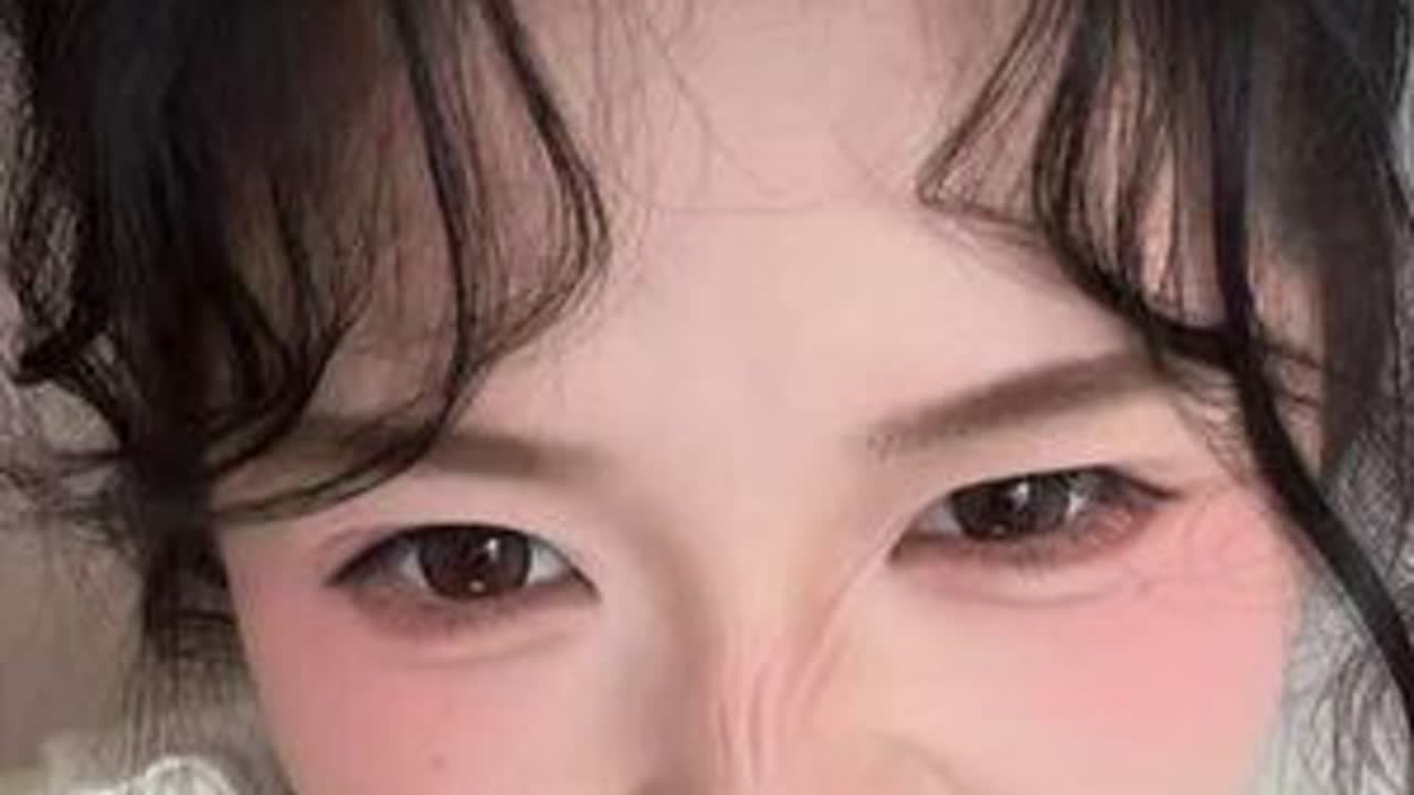 详细妆教开学在即!新手快冲超简单的甜妹妆!甜妹妆甜妹妆容新手化妆教程方圆脸妆容方圆脸抖音小助手抖音创作者大会 縮圖