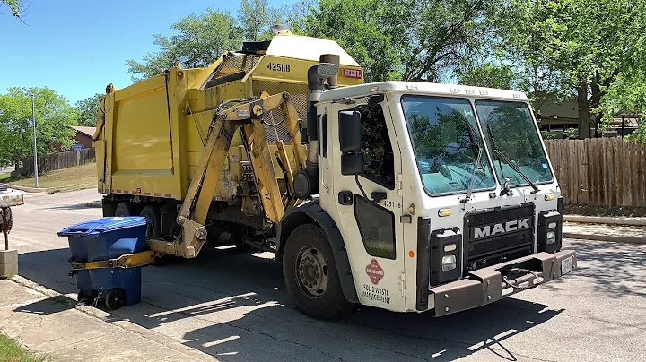 City of San Antonio: Mack LR Heil DuraPack Python Garbage Truck