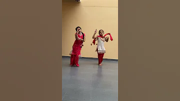 Mor diljit song dance performance