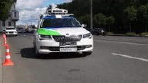 Autonomous vehicles navigate streets without human intervention