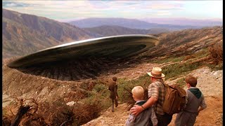 Steven Spielberg's TAKEN - Crawford finds the Flying Saucer - 1080p