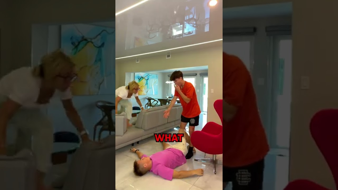 KNOCKING OUT MY BROTHER PRANK 🥊 - #shorts