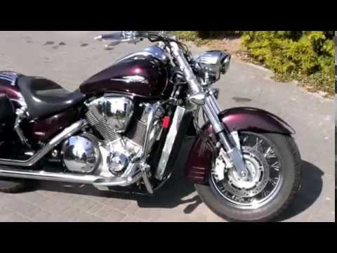 honda-vtx-1800-r-black-cherry