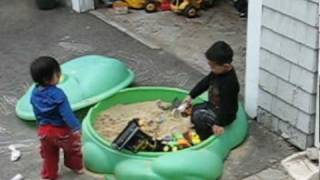 20100425 - Sandbox Play.avi