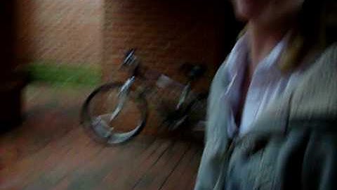Video blog (for livejournal): Walking home
