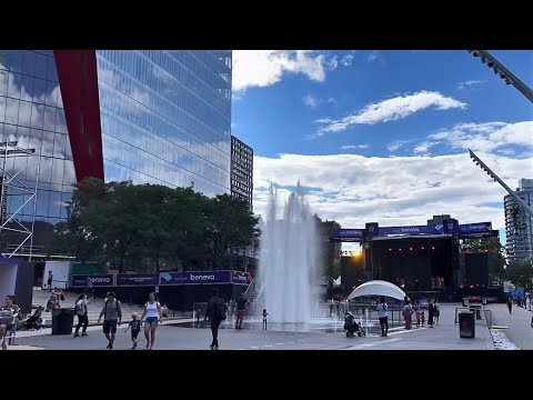 Vídeo: Quartier des Spectacles (Distrito de Entretenimento de Montreal)