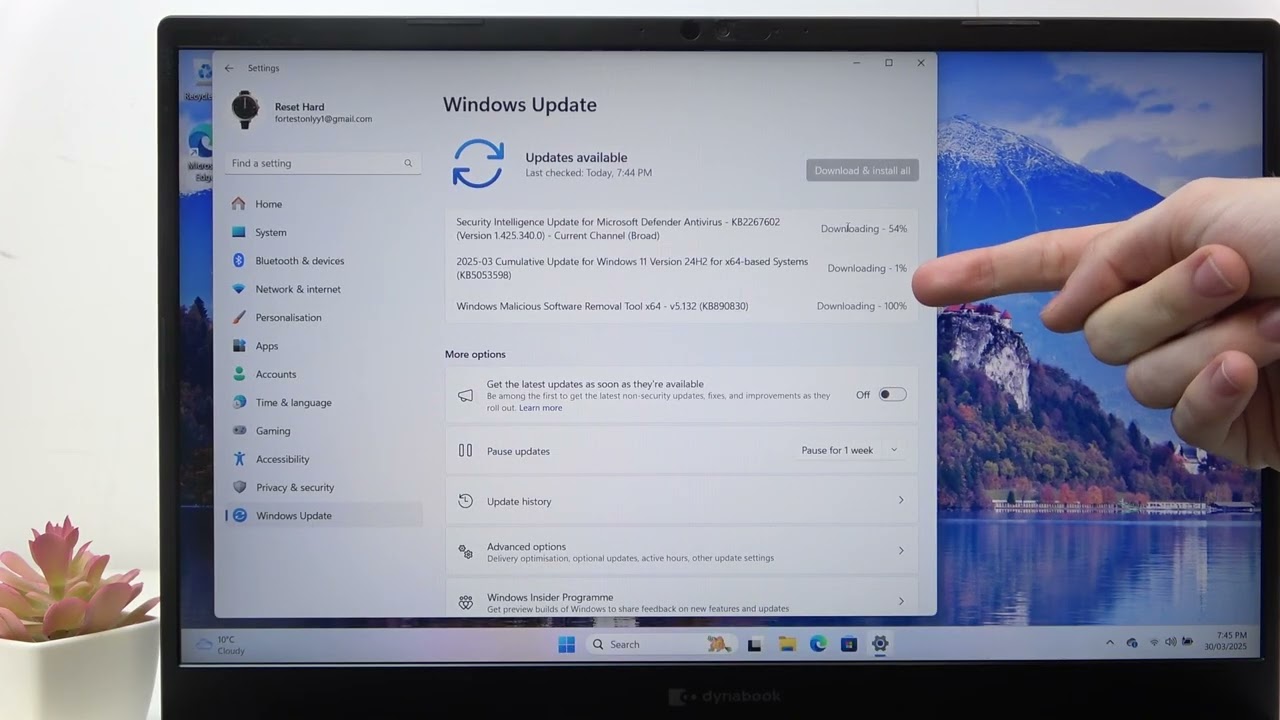 How to Update Windows on TOSHIBA Dynabook Tecra - YouTube