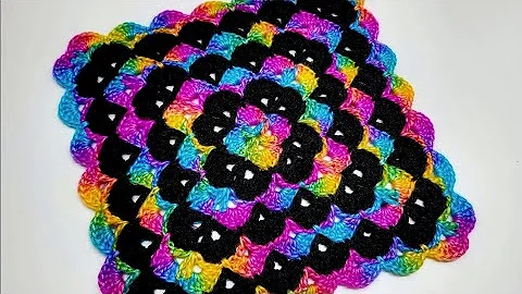 Easy Crochet Blanket Tutorial Scrap Yarn Blanket / Peek-A-Boo Shells