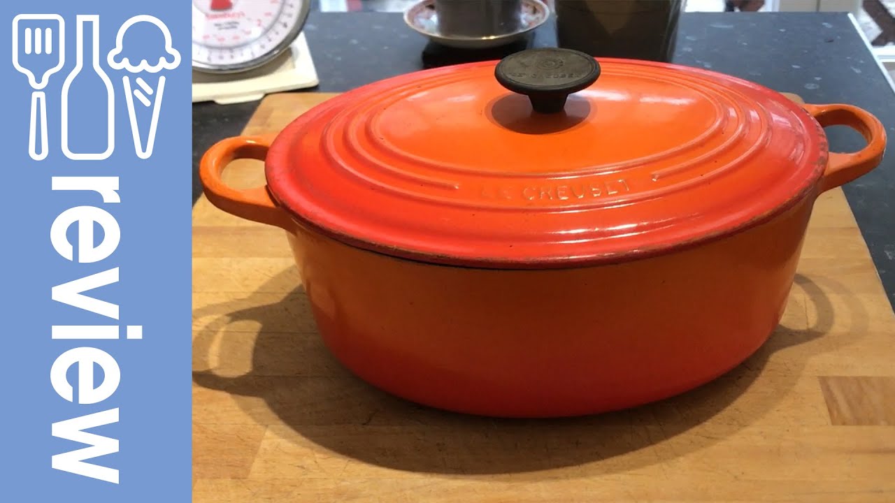 repulsion Pompeji kant Le Creuset Signature Enamelled Cast Iron Casserole Dish : Oval, 29 cm 4.7  Litre Volcanic Review - YouTube