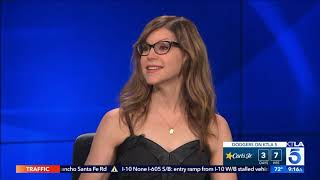 Video thumbnail of "Lisa Loeb Reminisces on Her Hit "Stay" 25 Years Later"