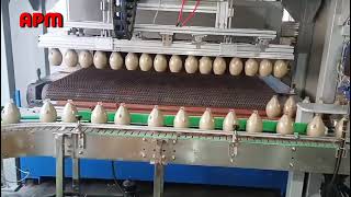 Automatic loading and unloading system for spraying line