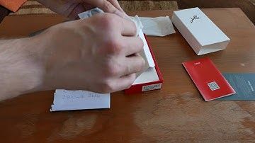 Techview VLog: Jolla C Unboxing