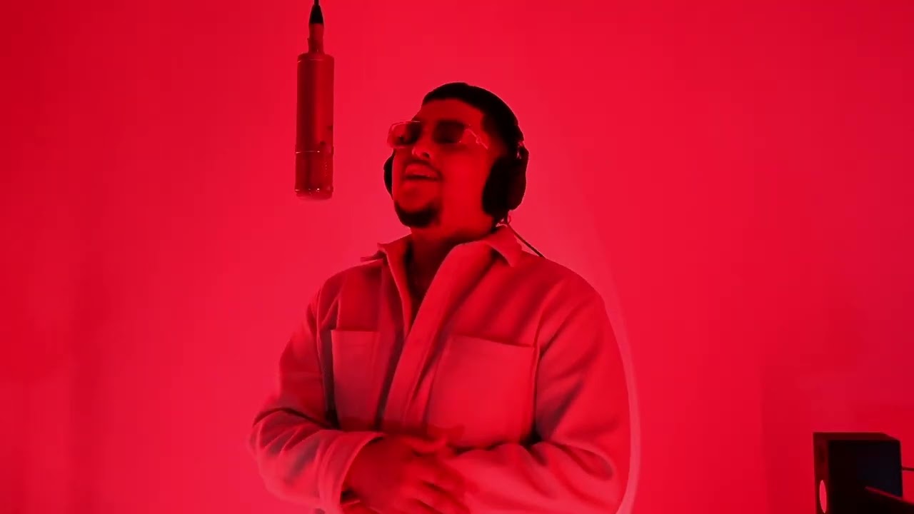 Watch Galindo, @heydaveprod - La Nota (Video Performance) on YouTube Watch Galindo, @heydaveprod - La Nota (Video Performance) on YouTube
