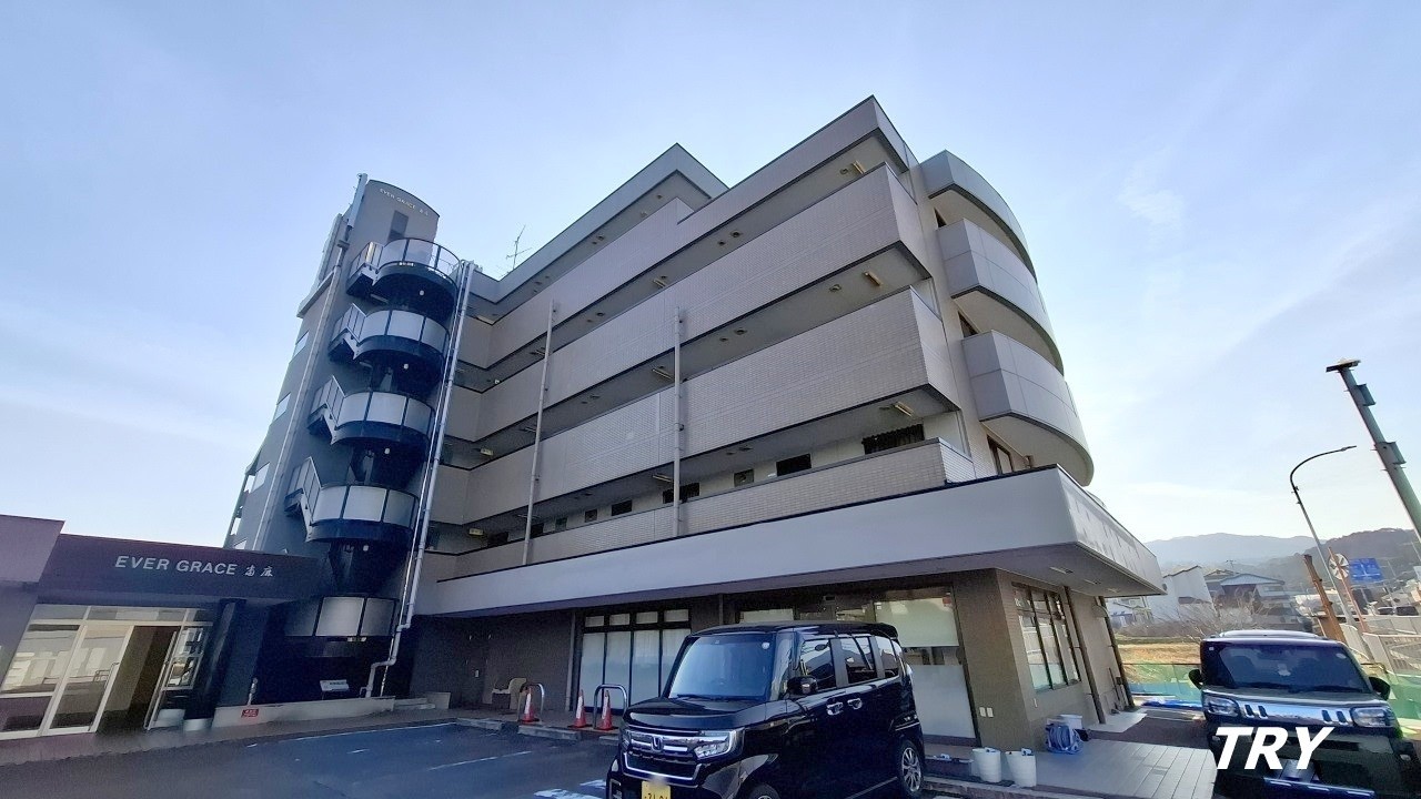葛城山ビュー！葛城市竹内の最上階3DKマンション【賃貸のトライ】エバーグレース当麻　503