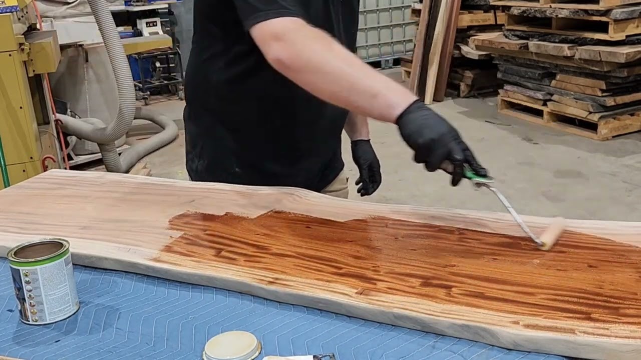 Applying Osmo UV410 Protection to African Mahogany Bar Top - Hammer Roo