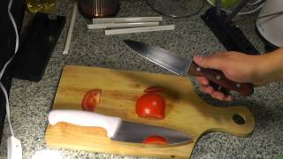 Правка кухонного ножа с помощью Spyderco Triangle Sharpmaker.