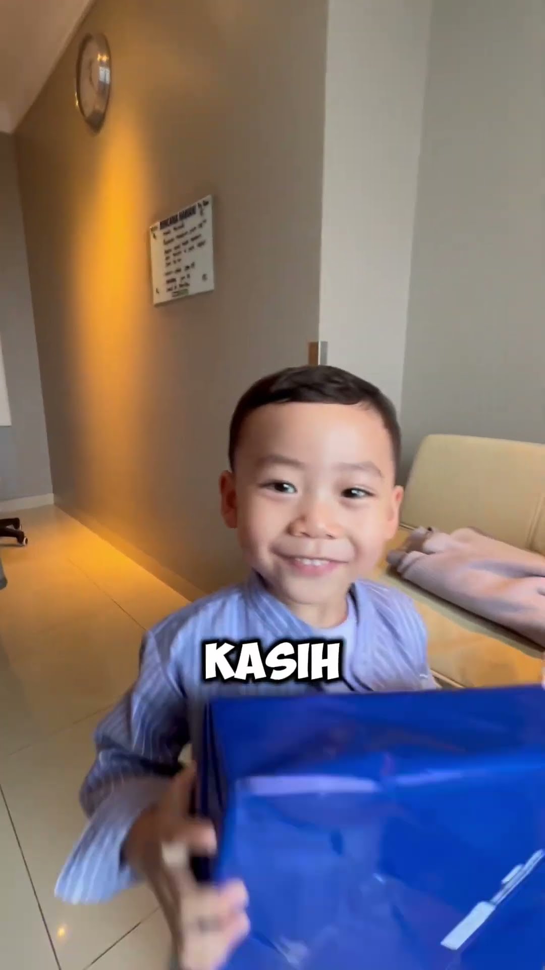 BAYI KASIH KADO!