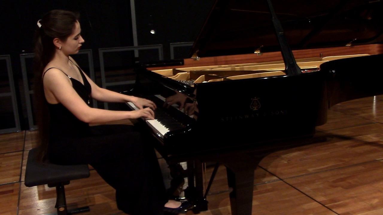 W. A. Mozart: Sonata G major KV283, 1. Allegro - Judith Valerie Engel (piano)