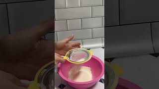 Процесс приготовления бисквита