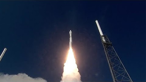 Atlas V launches EchoStar XIX