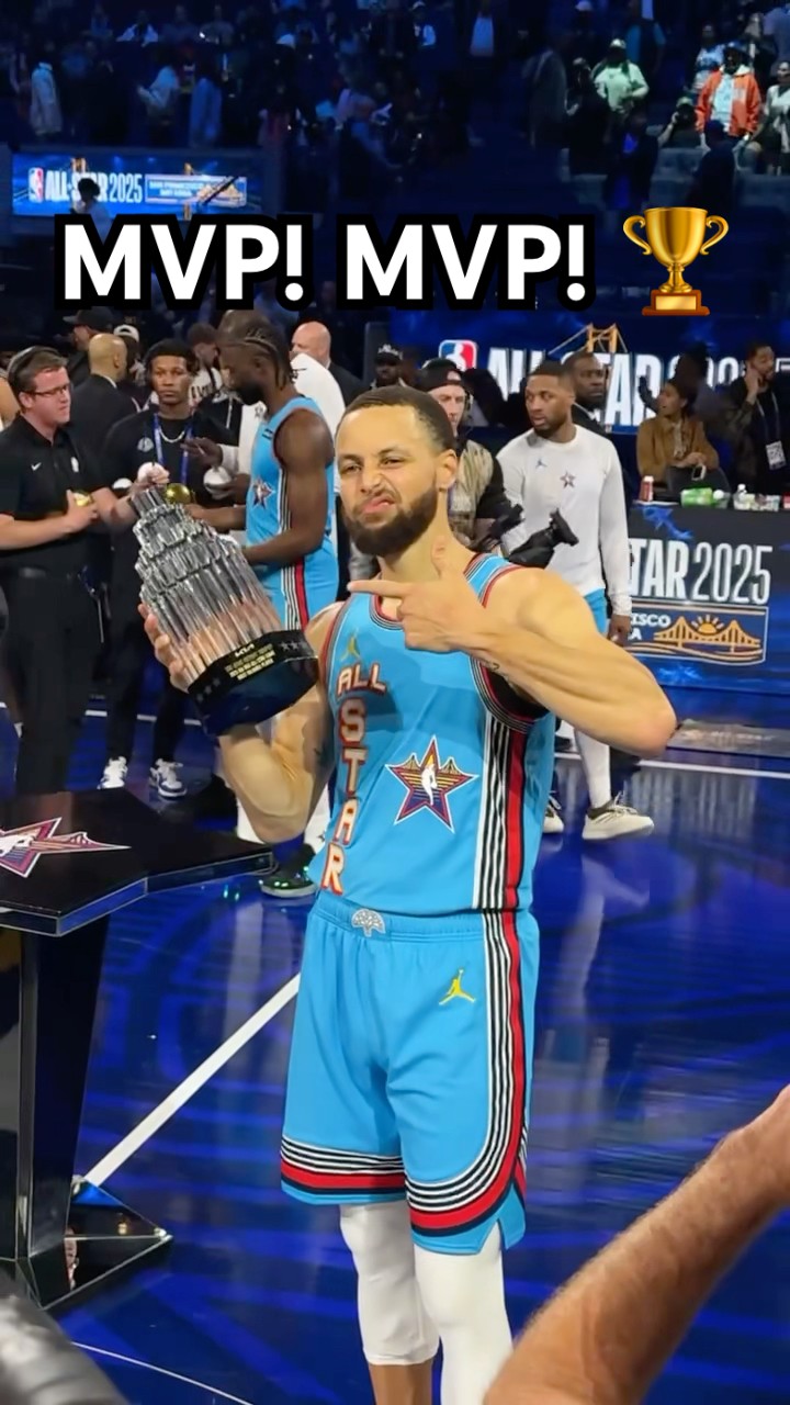 Steph Curry wins the Kobe Bryant All-Star MVP trophy #KiaAllstarMVP