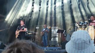 Video thumbnail of "Johnny Clegg in concert: Woza Friday Festivales les Escales France July 2016"