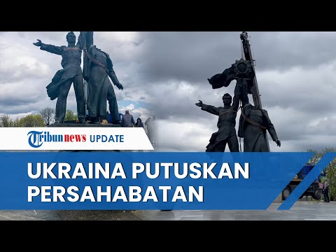 Video: Monumen untuk anak-anak perang di Rusia