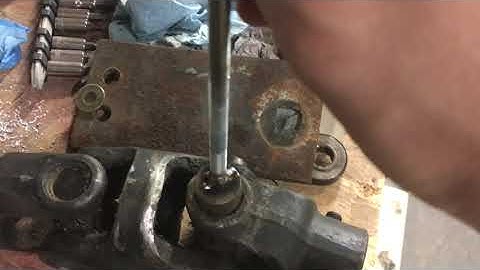Remove a stuck u joint bearing cap—Welder required