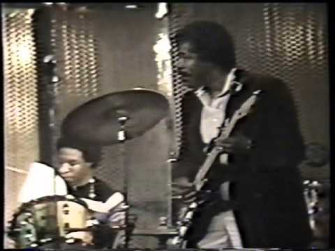 Honest I Do - Buddy Guy and Junior Wells