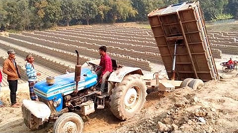 Digital unload facilities of Powertrac 439 Hydraulic Tractor l Amazing soil unloading video l