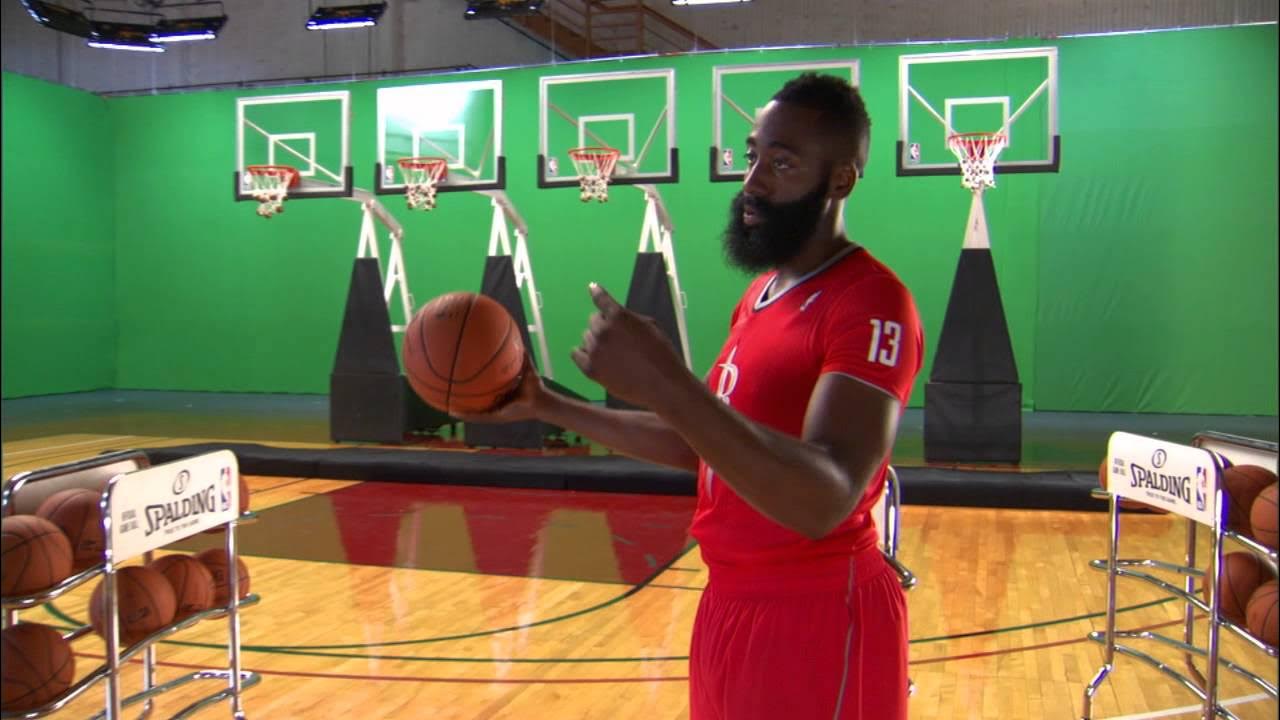 Jingle Hoops' ad creatively showcases the NBA's heinous sleeved Christmas  Day jerseys (Video)