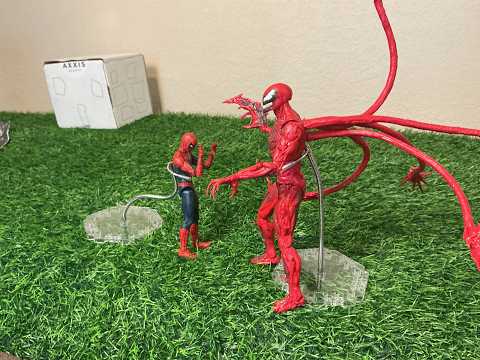 Spiderman vs Carnage with help from a friend!