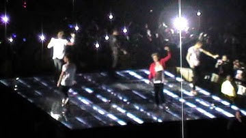 One Direction - One Way Or Another - Sheffield Arena - 19/3/13