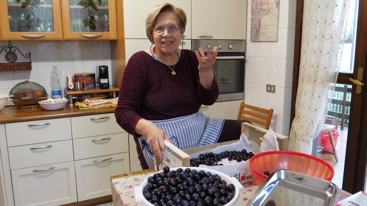 LE OLIVE SALATE RICETTA PUGLIESE - RICETTA DELLA NONNA