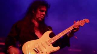 15 - Yngwie Malmsteen – Spellbound Tour Live In Orlando - Baroque & Roll