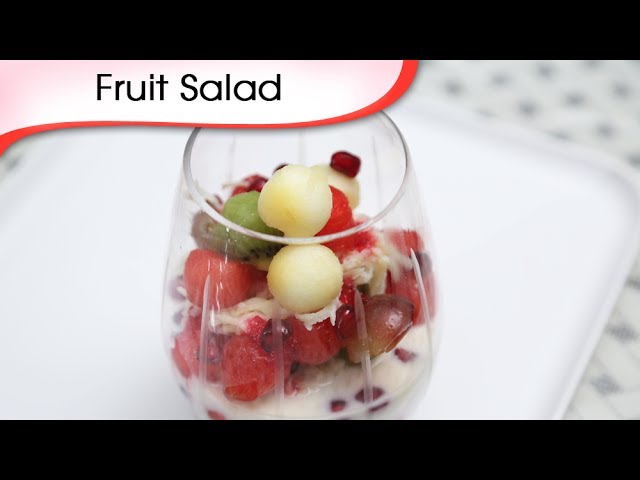 Basic Fruit Salad | Sweet Dessert Recipe | Quick Fruit Salad Recipe By Ruchi Bharani | Rajshri Food