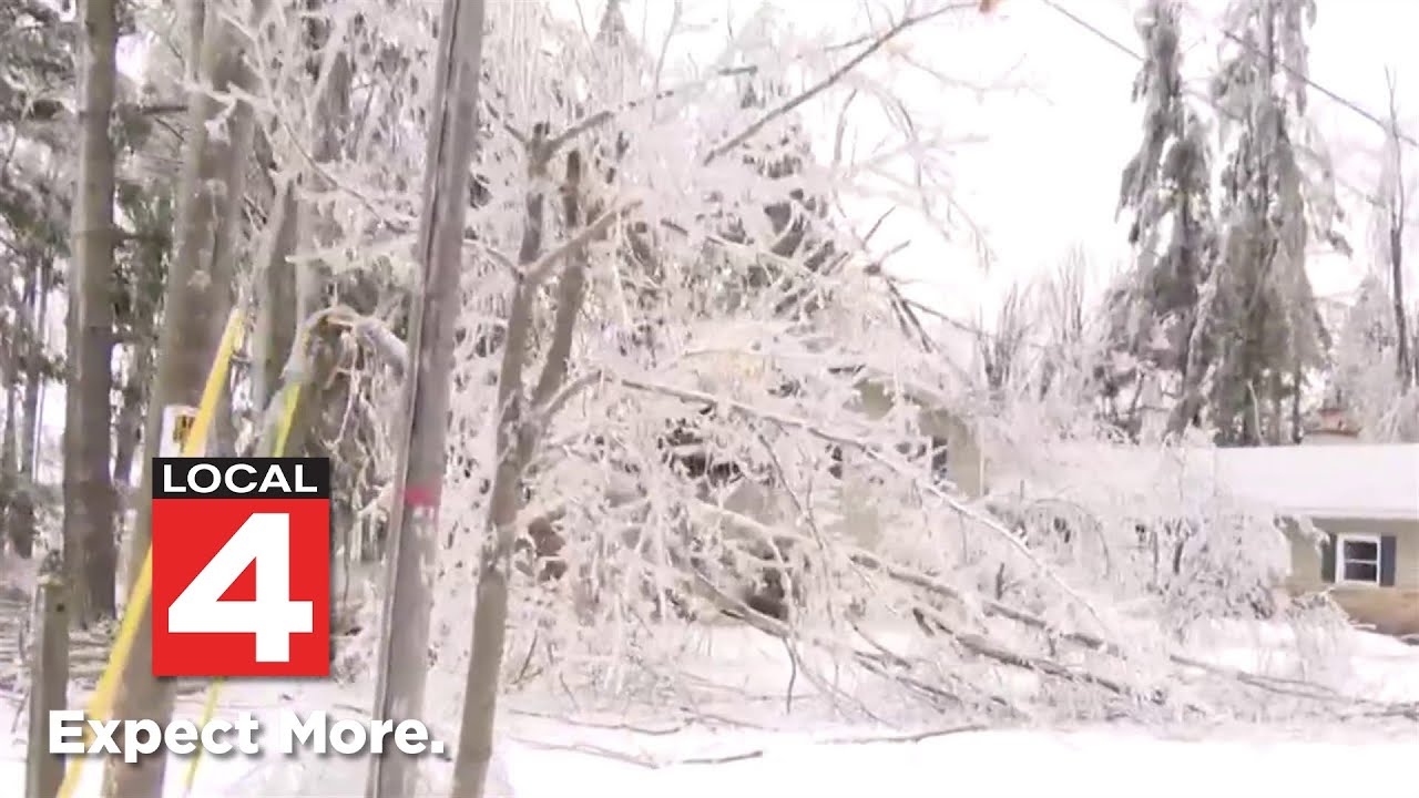 Ice storm leaves 30,000 without power in Northern Michigan - YouTube