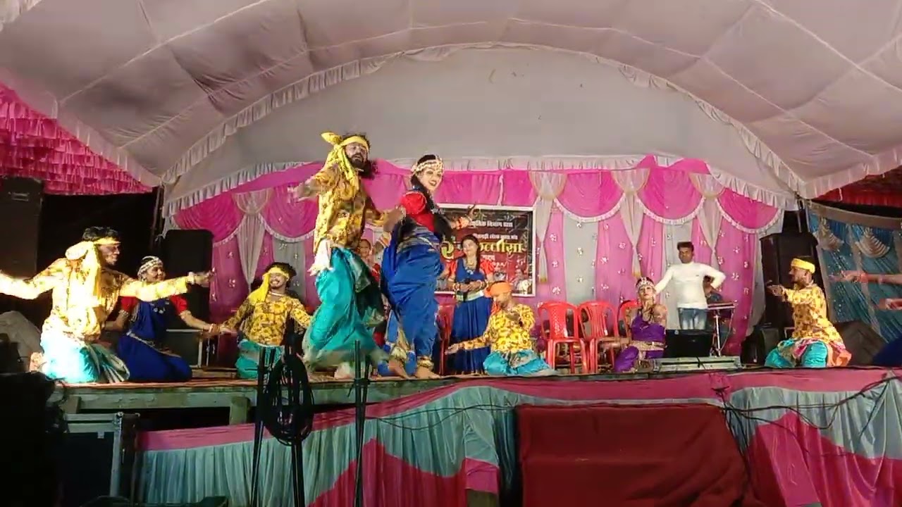 रंग छतीसा  राजनांदगांव के रंगारंग कार्यक्रम प्रस्तुत करने वाले पूनम तिवारी 