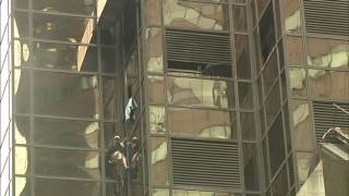 Police grab man climbing Trump Tower in New York City