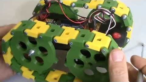 Arahal  Robot oruga con cadenas realizadas con la impresora 3D  Ramos