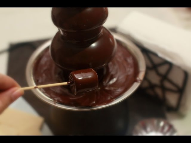 Fonduta di cioccolato - La Video ricetta! 