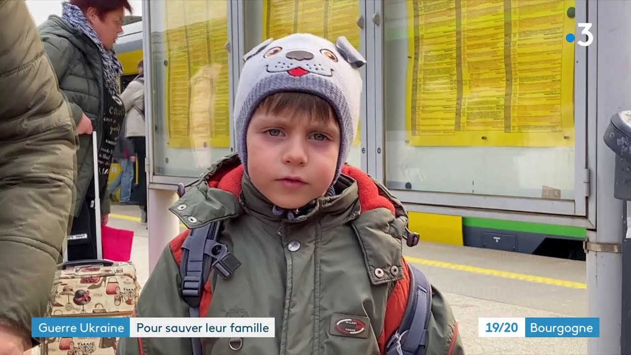 De Dijon à la frontière avec l'Ukraine, 2 000 km pour sauver sa famille de la guerre (2/4)