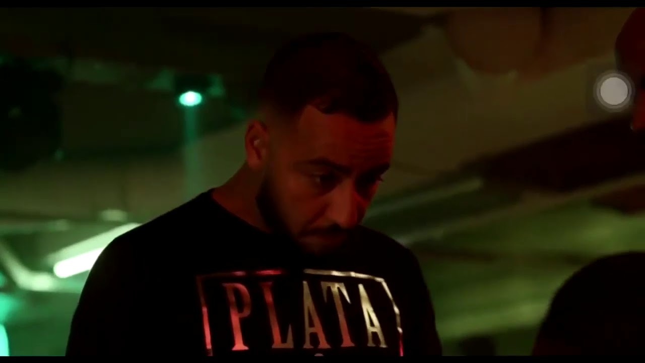Validé Extrait: Lacrim met un coup de pressions a Karnage - YouTube