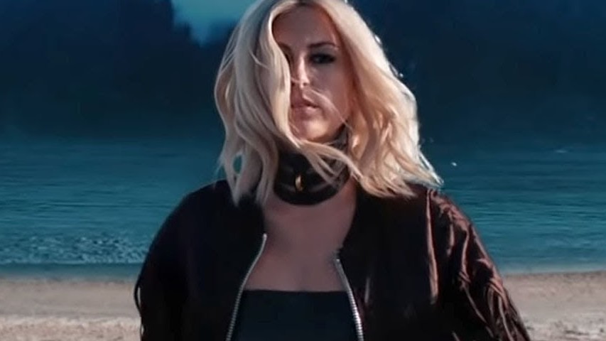 Major lazer jet blue jet girls. She gets me high. She gets me high. Я учитель мем. Get high.