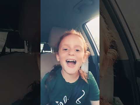 סתם שרה לעצמי 