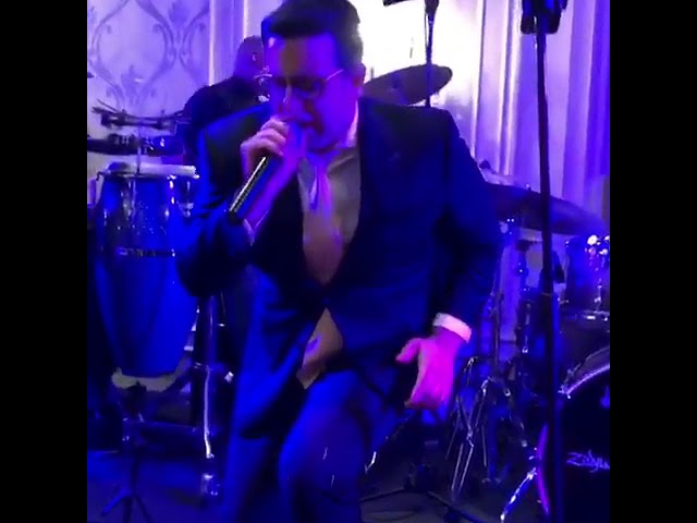A Bit Of Aish! [Yaakov Shwekey] Uri Davidi & Neginah Orchestra אורי דוידי - אש